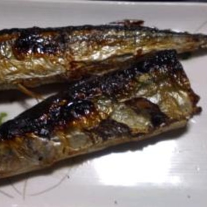 秋刀魚はフライパンでも、こんがり美味しく焼けますね。レシピありがとうございました。